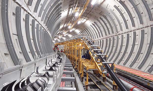 To supply 400kV and 230kV oil-filled (O.F.) EHV cable systems